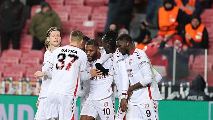 Samsunspor 4 golle Konferans Ligi’nde son 16’da!