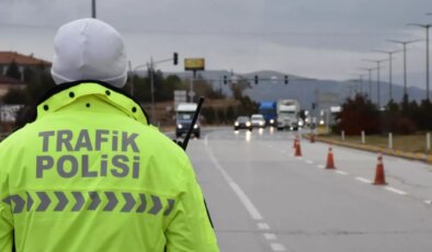 Yeni araç alacaklar dikkat! Bunu yapmayan yandı: Cezası 75 bin TL