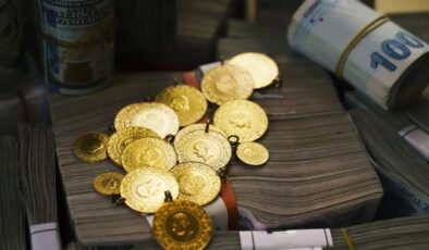 Altın fiyatları tepetaklak! İşte uzmanların işaret ettiği seviye