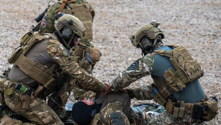 Avrupa ülkesinde acil durum! Akaryakıta kota geldi, asker sahaya indi