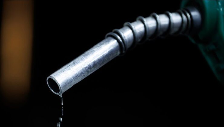 Avustralya, Orta Doğu’daki gerilim nedeniyle akaryakıt vergisini yarıya indirdi