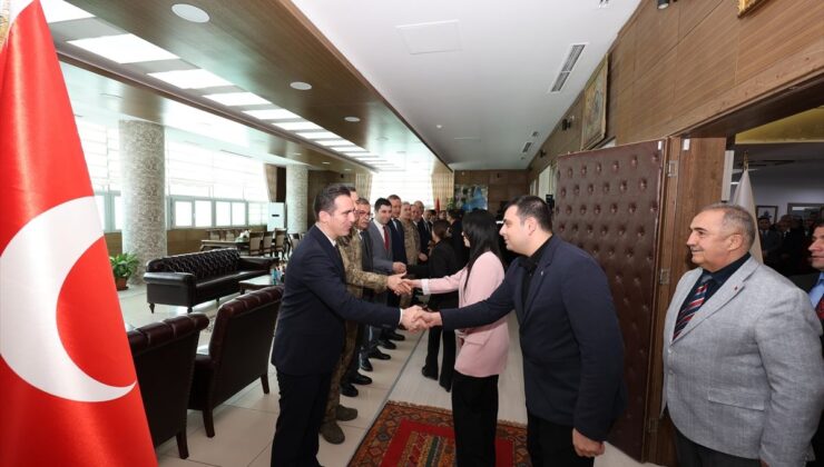 Bitlis Valiliği’nde Bayramlaşma Programı