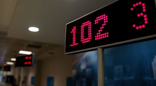 İki bankanın izinleri iptal edildi