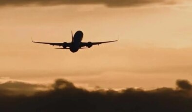 Katar, ülkede mahsur kalan yolcular için tahliye uçuşlarını askıya aldı