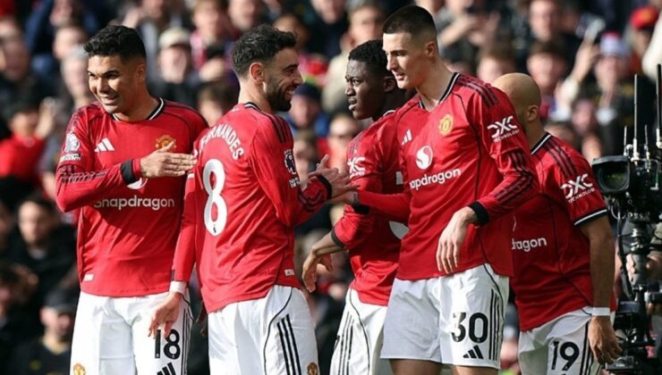 Manchester United, Crystal Palace karşısında geriden gelerek kazandı!