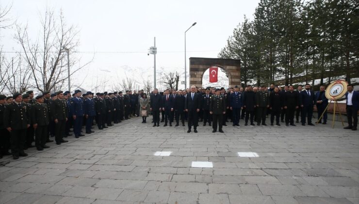 Van ve çevre illerde Çanakkale Deniz Zaferi’nin 111. yıl dönümü kutlandı