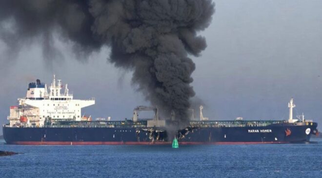 Yunan bandıralı petrol tankeri Rusya sularında vuruldu