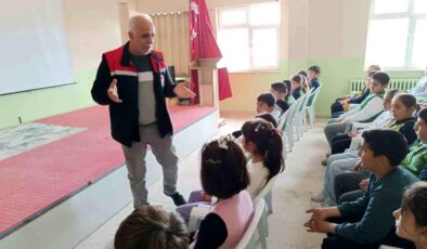 Adilcevaz’da öğrencilere gıda, hijyen ve israf bilinci eğitimi