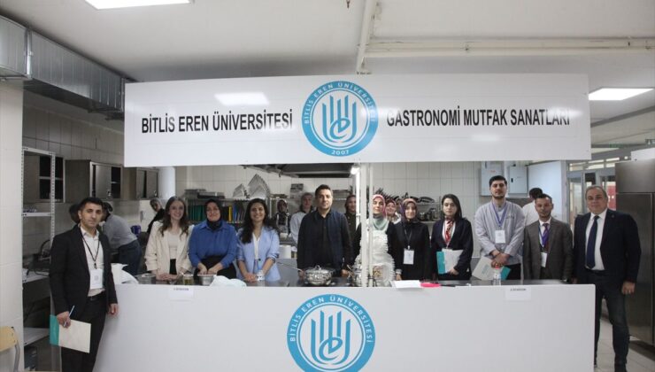 Ahlat’ta ödüllü yemek yarışması düzenlendi