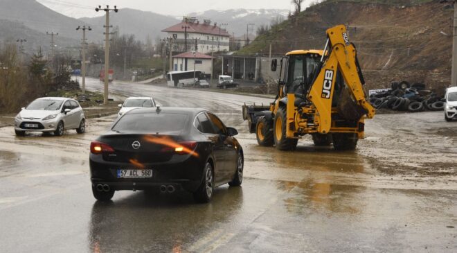 Bitlis’te aynı noktada 2 ay sonra yine heyelan meydana geldi