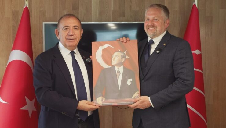 CHP’li Gürsel Tekin dünyada tanınmayan ülkenin cumhurbaşkanını ağırladı
