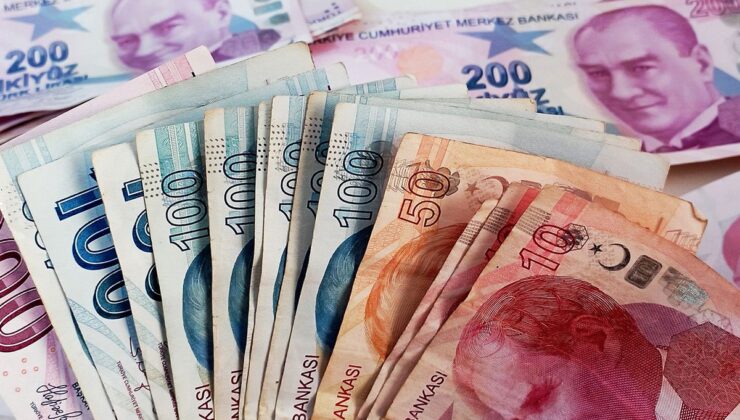 Petrol fiyatı yükseldi, akaryakıta çifte zam kapıda