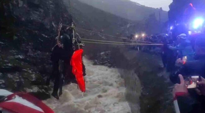 Tatvan’daki mikser kazasında sürücü hayatını kaybetti