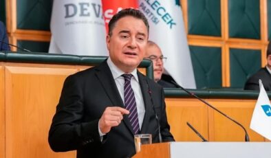 Babacan’dan "transfer" tepkisi! İktidar ve ana muhalefeti sert eleştirdi
