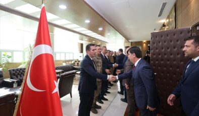 Bitlis’te bayramlaşma töreni düzenlendi