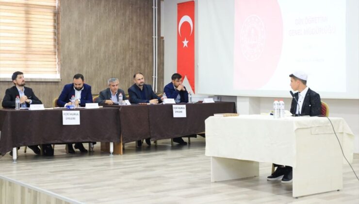 Bitlis’te Kuran Okuma Yarışması Bölge Finali