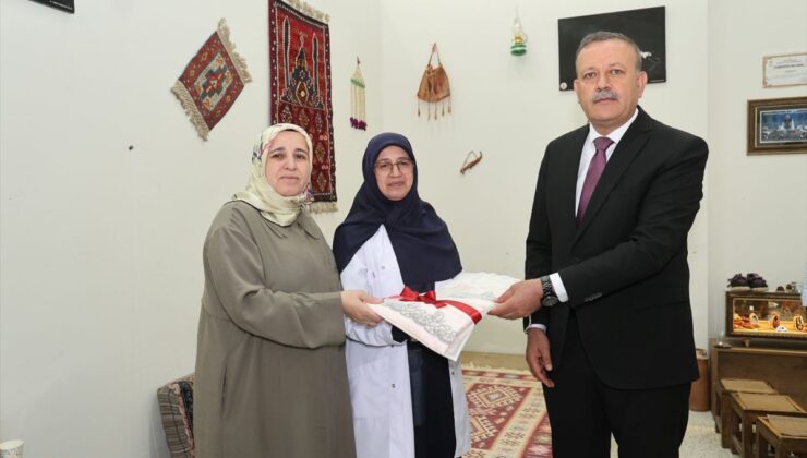 Bitlis’te "el sanatları ve giyim ürünleri sergisi" açıldı