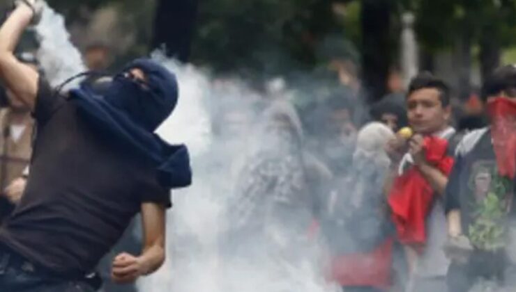 Şili’de öğrencilerin hükümeti protestosunda 25 kişi yaralandı